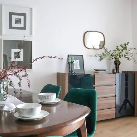 Beautiful In With Kitchen